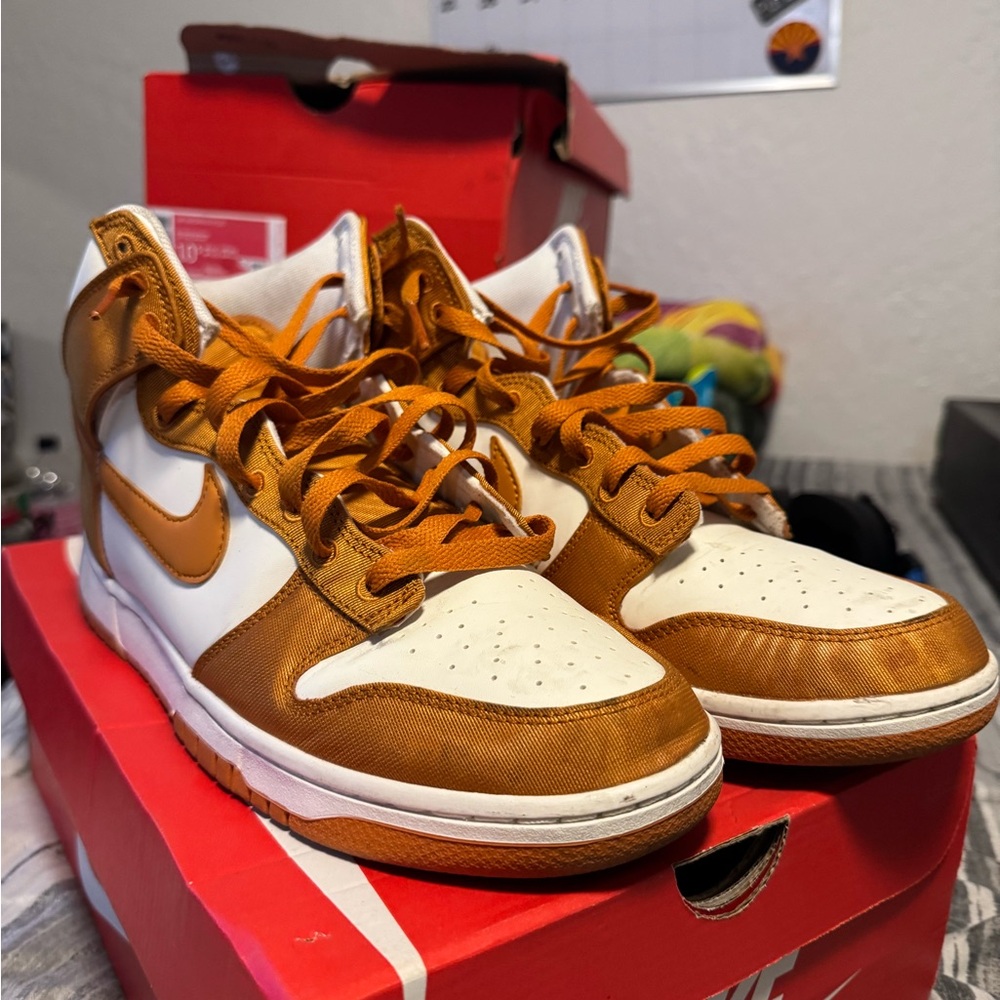 Nike High-Top Dunk Sneakers in White and Orange/Brown